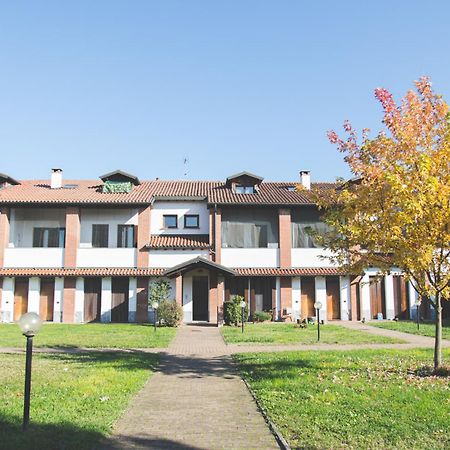 Castelletto - Armonia Rustica E Moderna Leilighet Bressana Bottarone Eksteriør bilde
